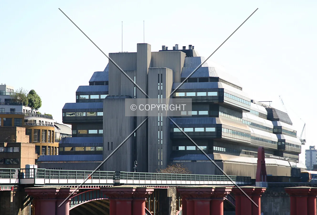 View south from Blackfriars Bridge