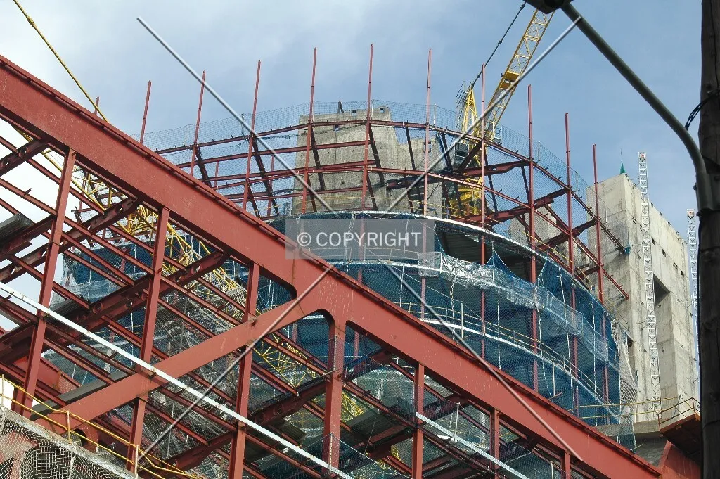 Top seen through the projection steel beams