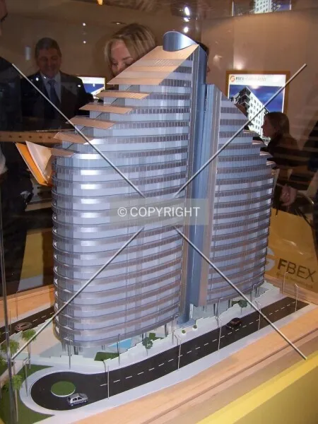 Edificio Navis