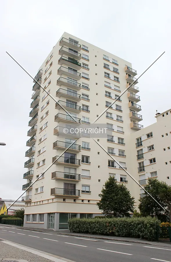 Southwest view from Rue Sébastopol.