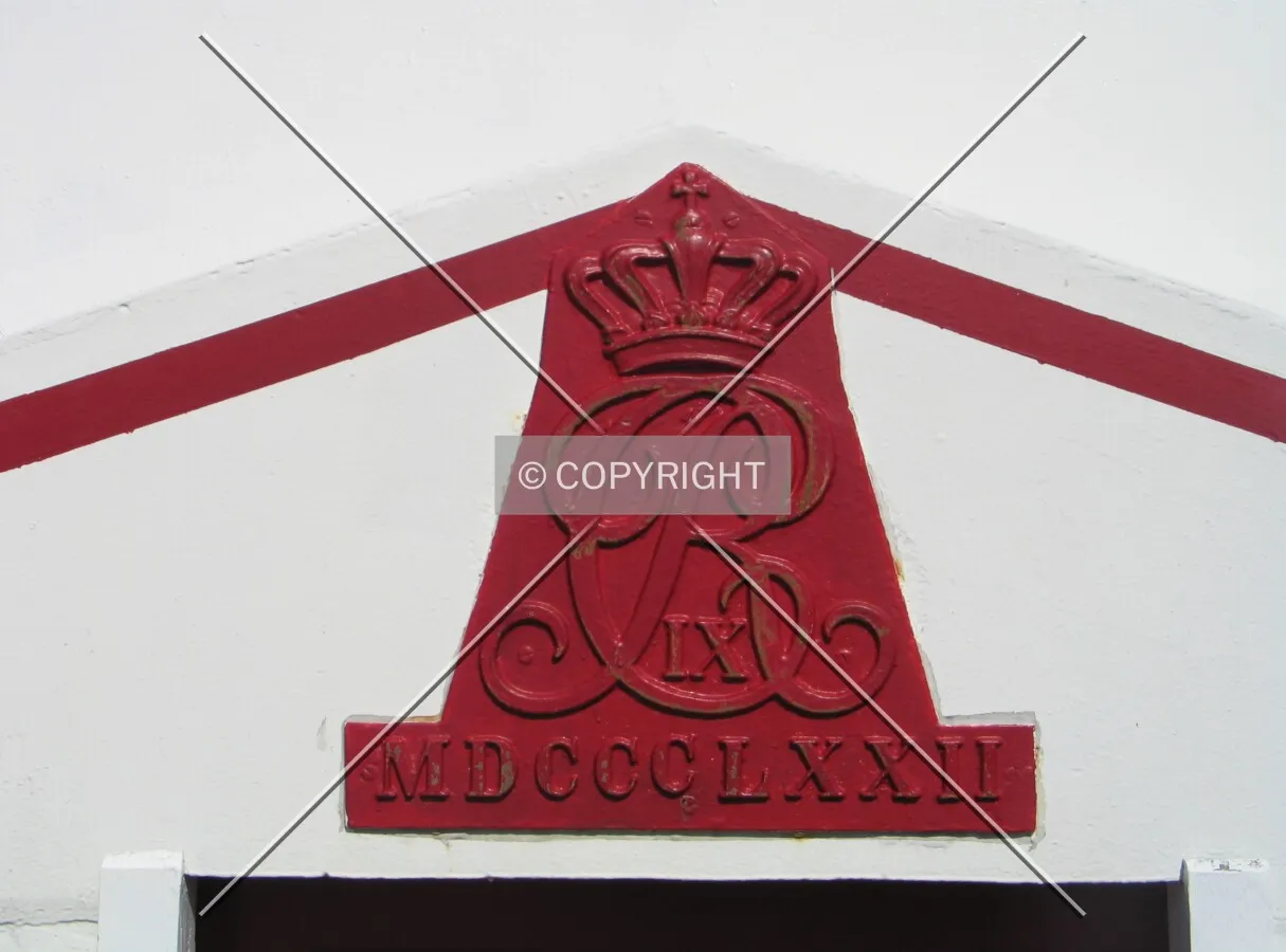 Date sign above the entrance