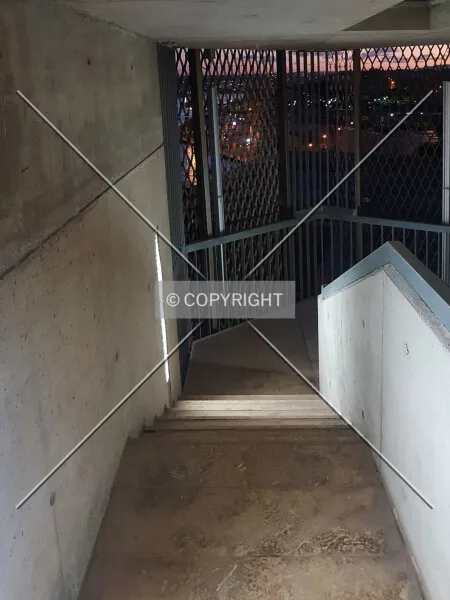 Photo 096-697-378