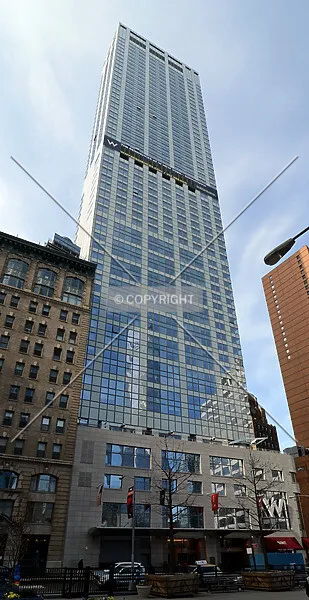 Photo 967-690-603