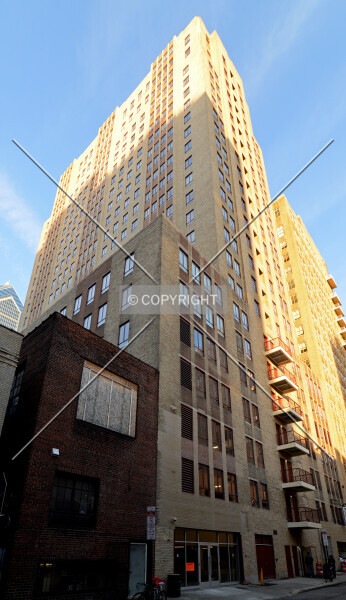 Photo 096-939-679
