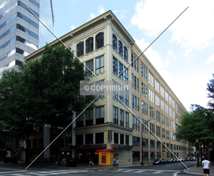 Photo 097-592-878