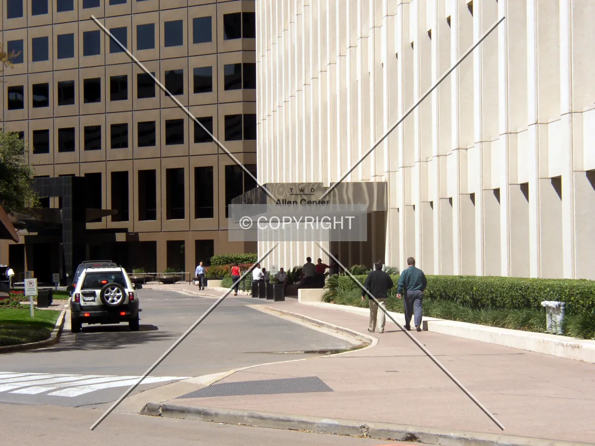 Entrance off Smith Street