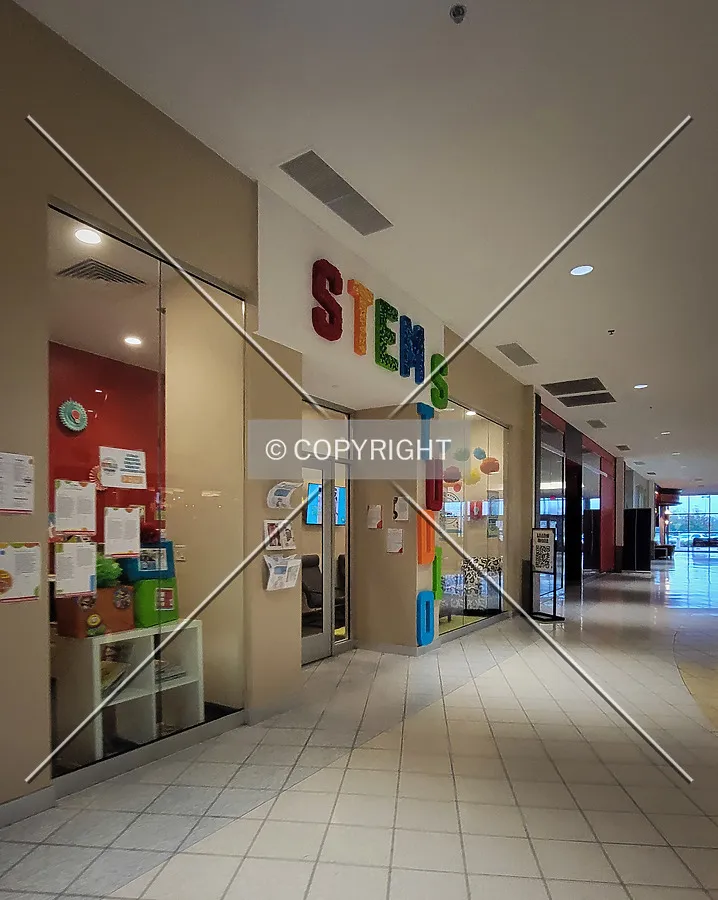 Stem Studio in one of the vacated stores; October 26, 2023
