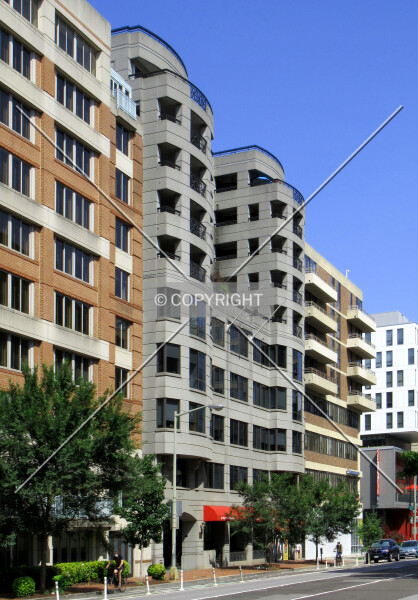 Photo 097-969-807