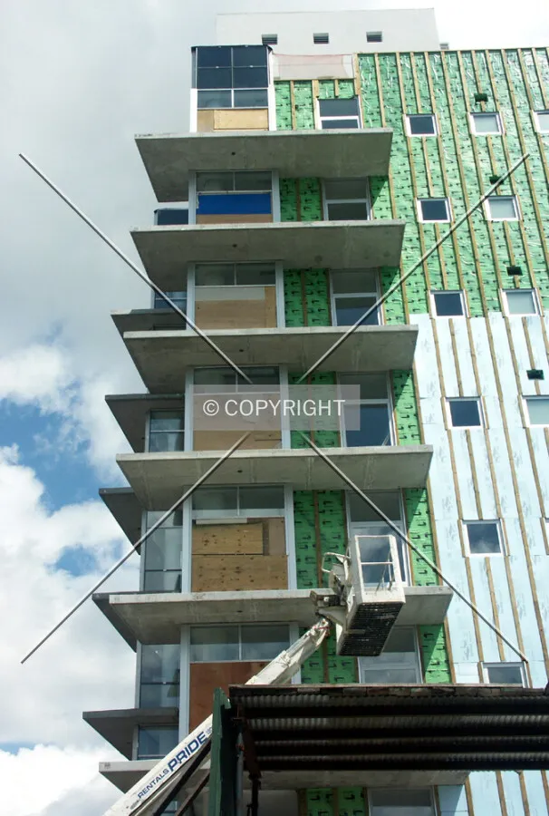 Detail of bay at the northwest corner of the building