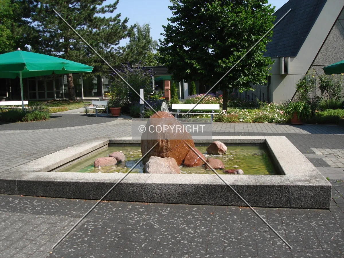 Photo 983-445-638