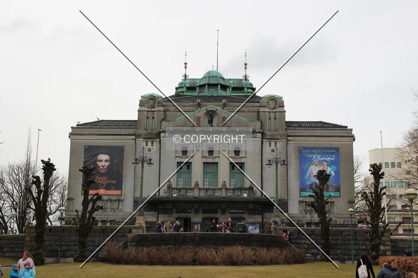 Main facade view from Øvre Ole Bulls plass
