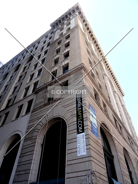 Photo 985-747-505