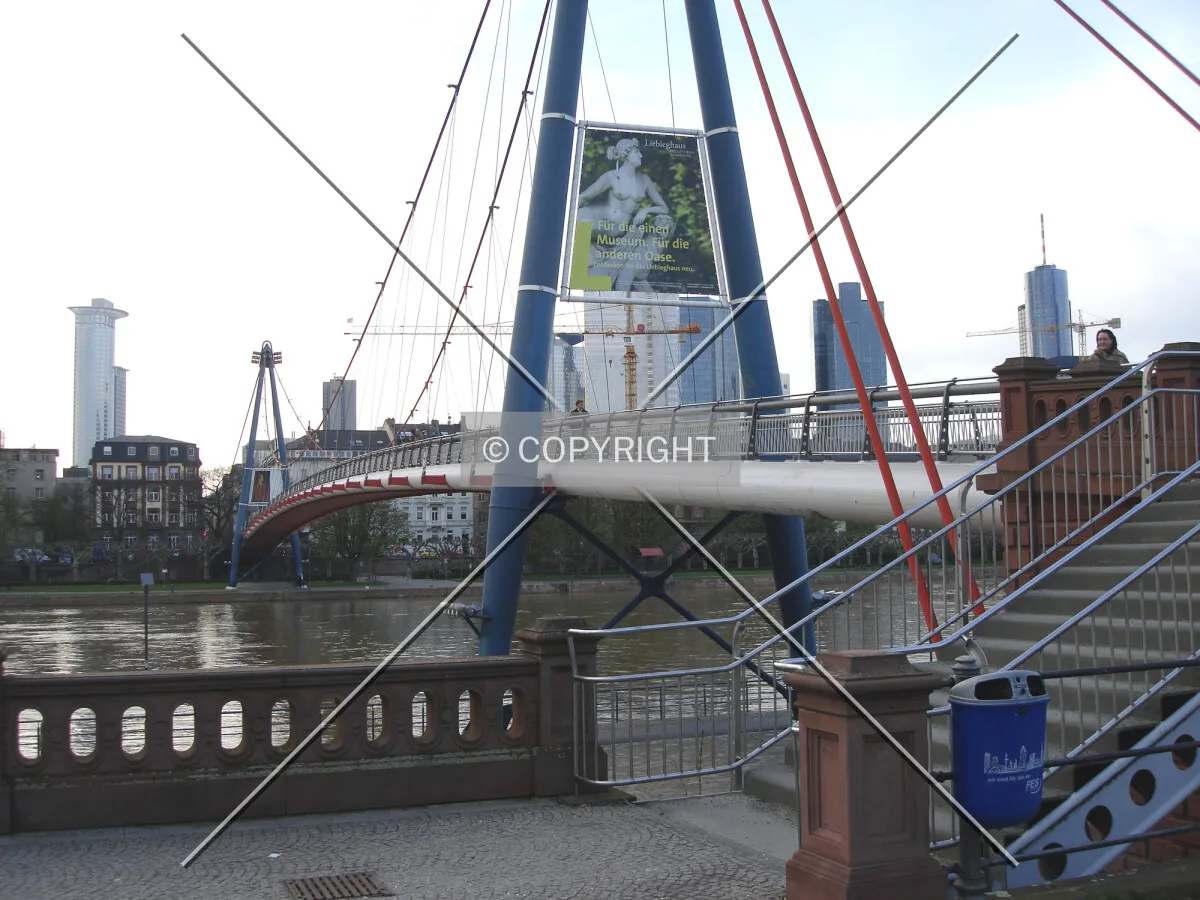 Photo 098-643-045