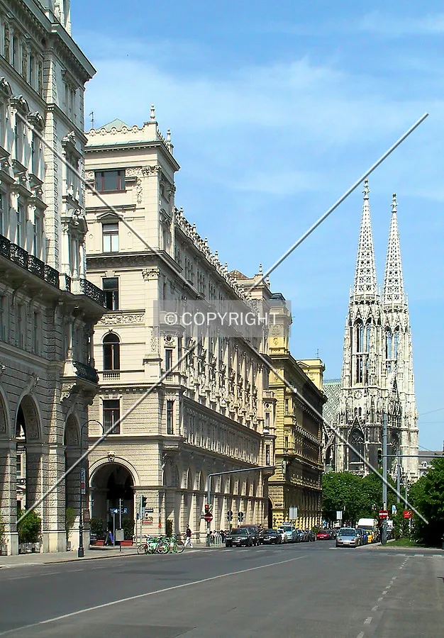 Southern view along Reichsratstraße