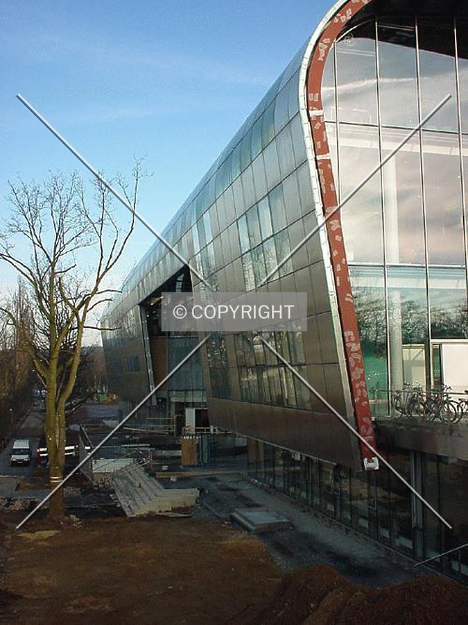 Left-side wing under construction