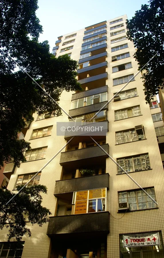 Looking up from across Salgado Filho Avenue