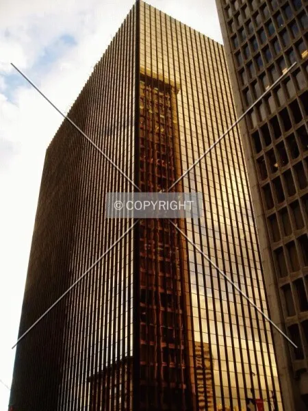 Photo 989-534-725
