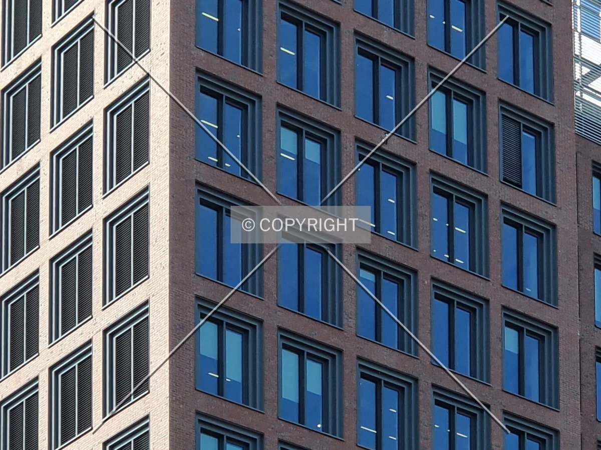 Photo 990-617-553