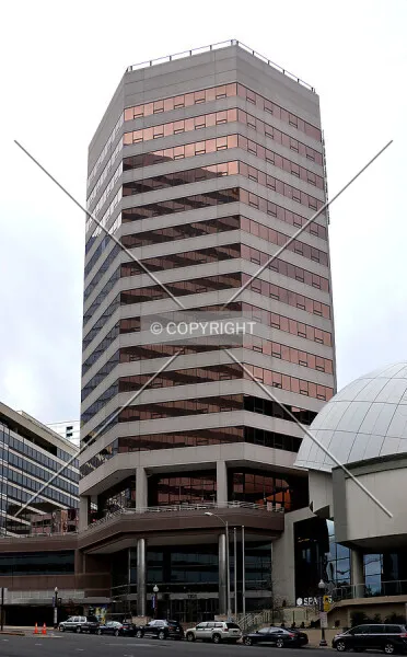 Photo 990-883-439