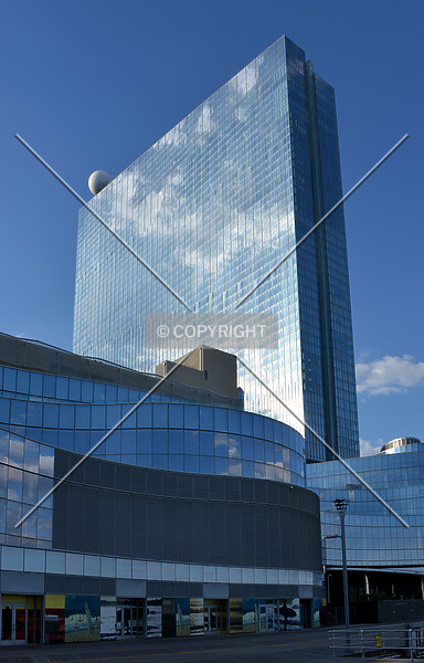 Photo 990-952-386