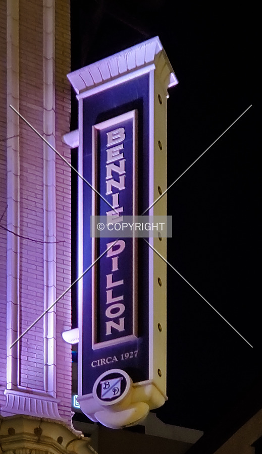 Photo 991-965-008