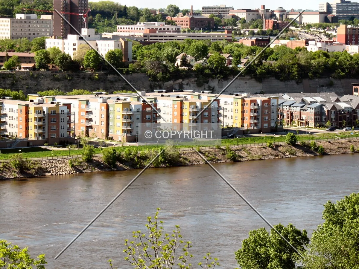 View to the north from Cherokee Heights, across the Mississippi River