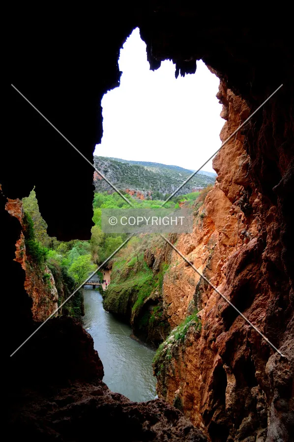 General view behind the main fall in Monsterio de Piedra