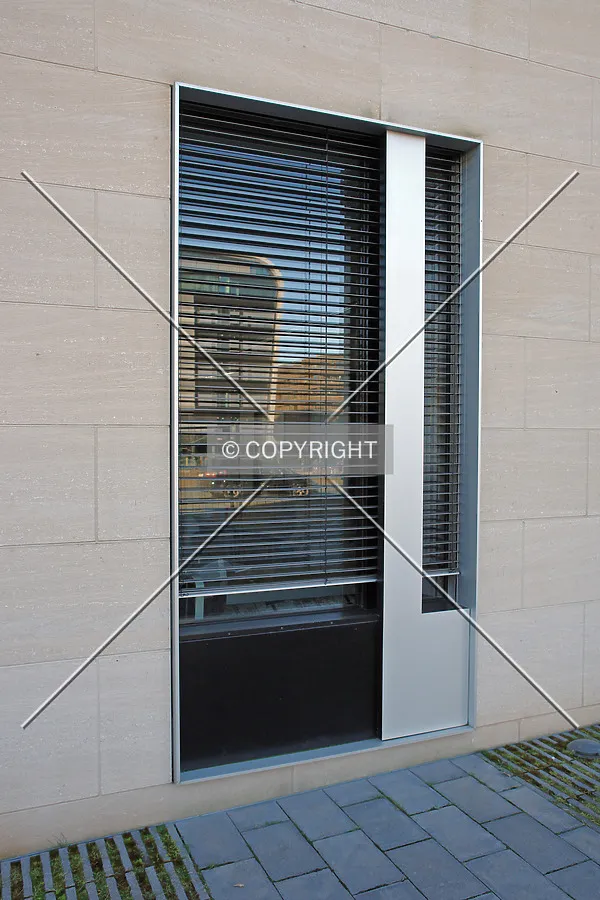 Movable sunshades