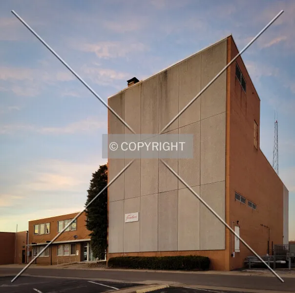 Photo 099-421-478