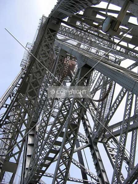 Photo 994-593-422