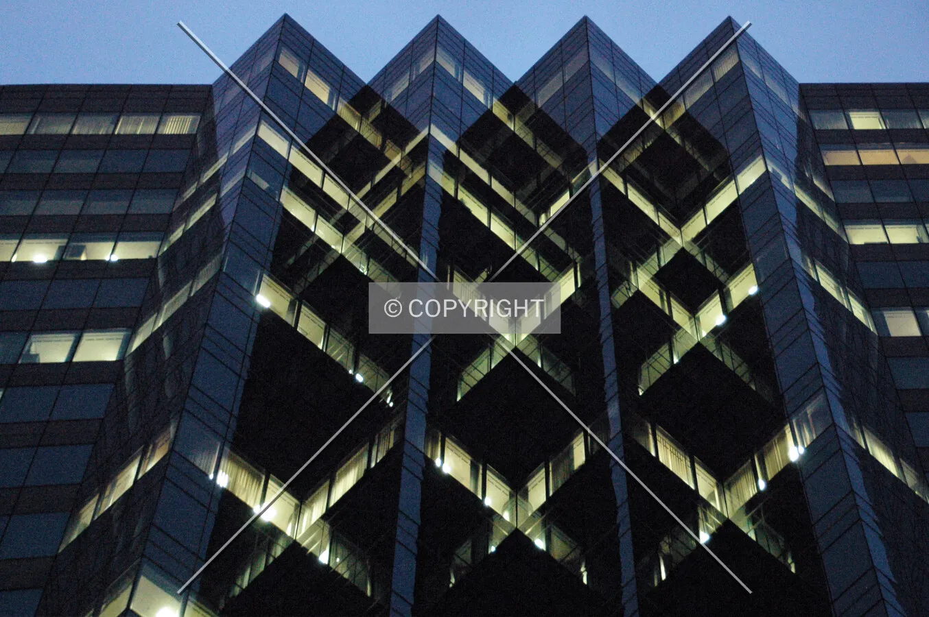 Photo 996-182-547
