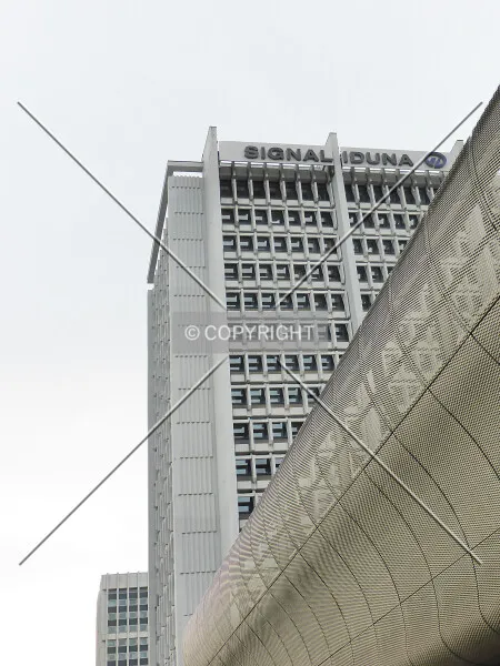Photo 996-979-075