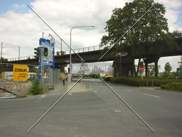 The street next to the site which connects the city of Offenbach with Frankfurt