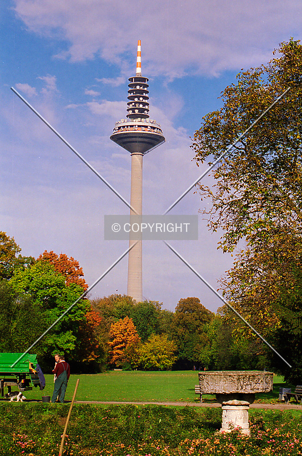 The TV tower in Frankfurt as of 1998