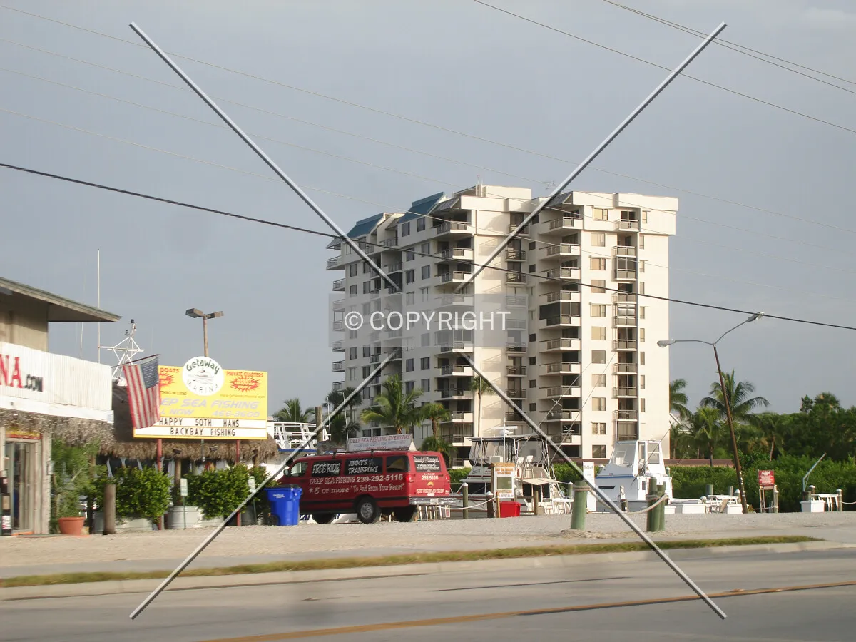 Photo 099-782-558