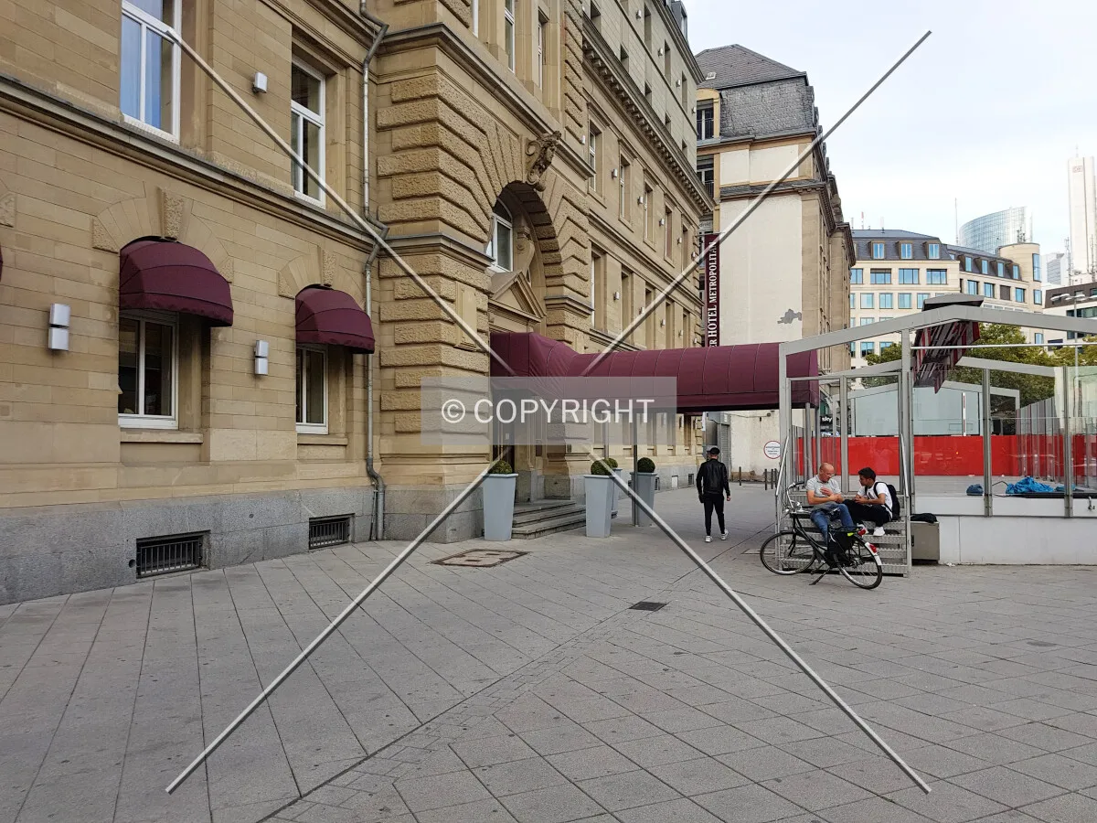Photo 998-673-708