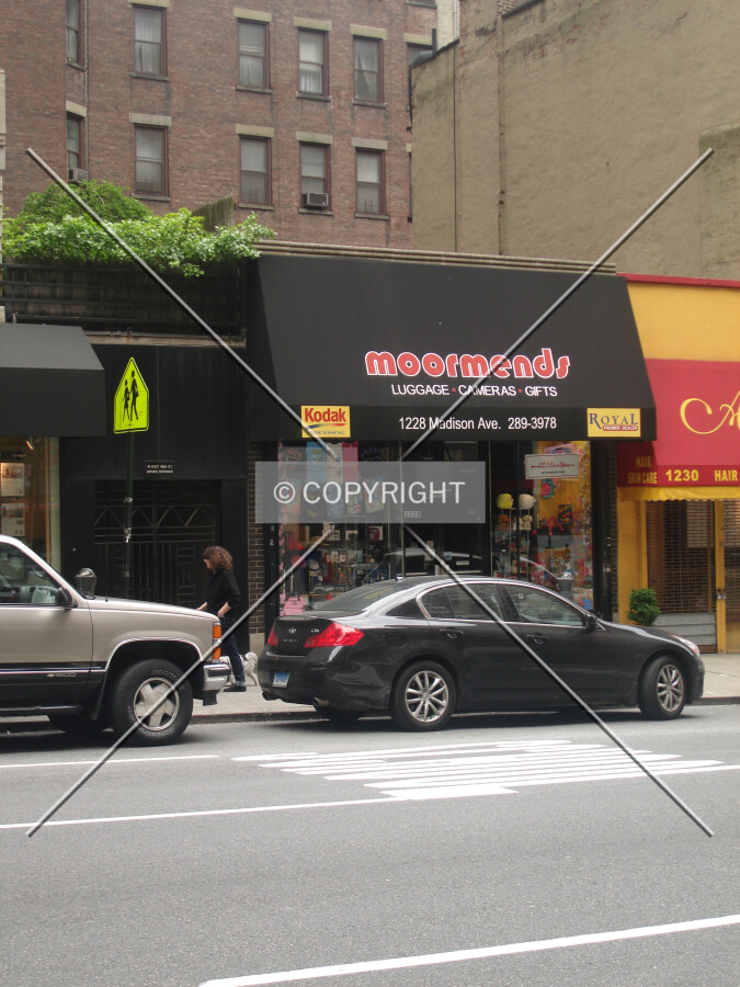 Photo 998-952-871