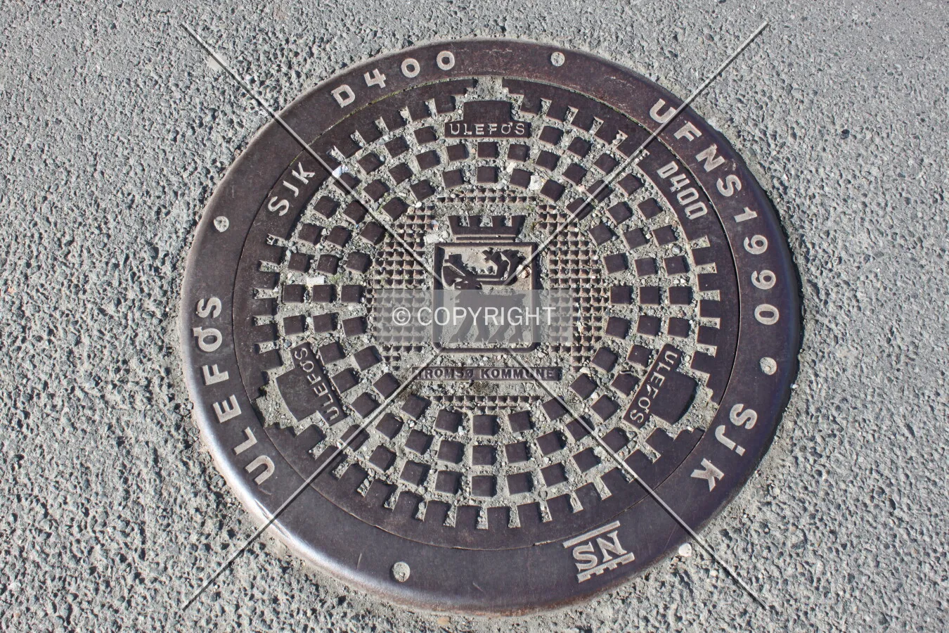 Manhole cover