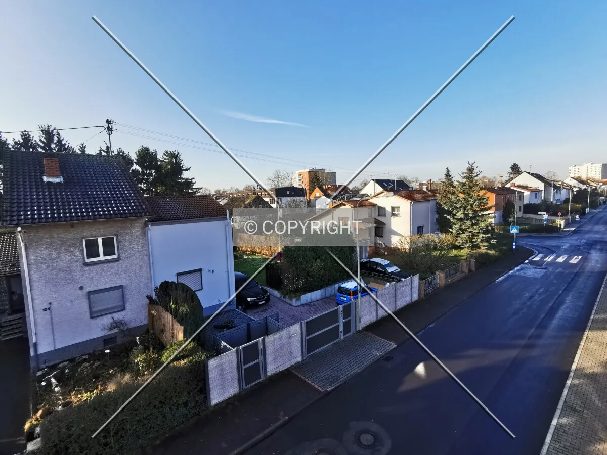 View over Frankfurt Goldstein