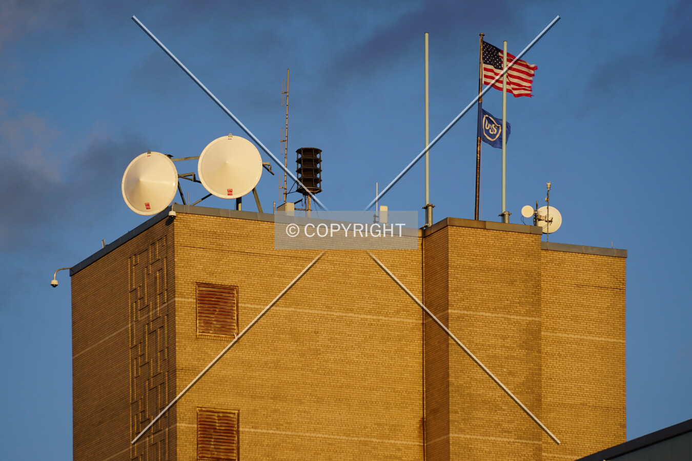 Top of the building from the west; November 21, 2015