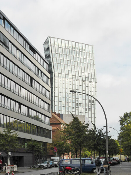 109-032-425