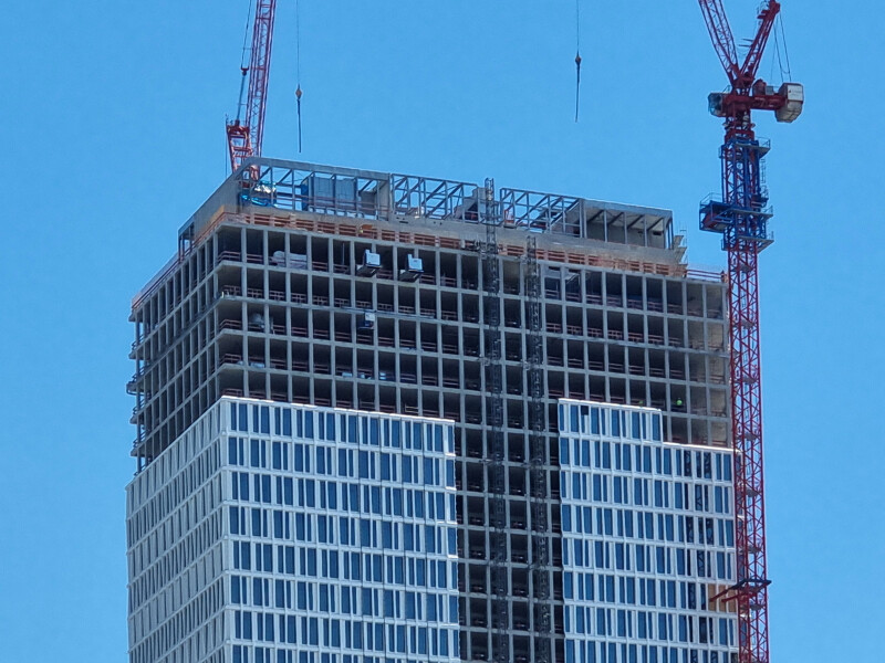 118-921-586