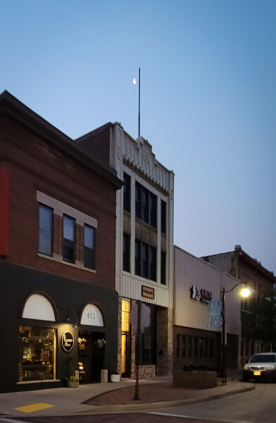 403 South Barstow Street