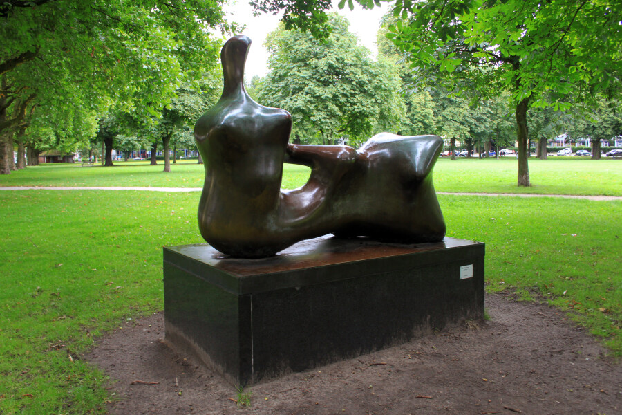 Reclining Figure: Hand