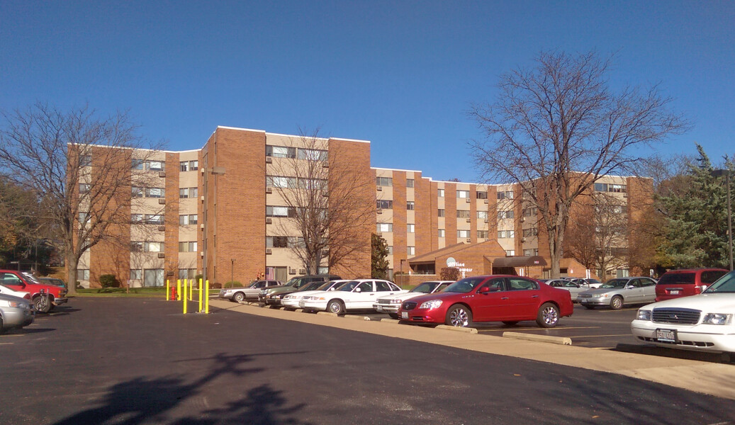 Skyline Towers Apartments