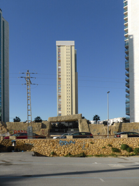 280-149-705