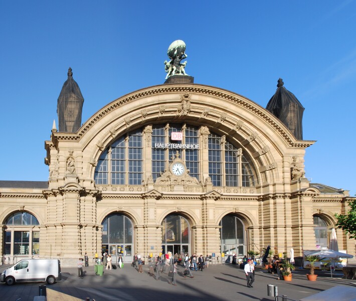 Hauptbahnhof Frankfurt Empfangsgebäude