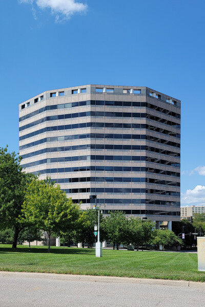 2600 Grand Boulevard