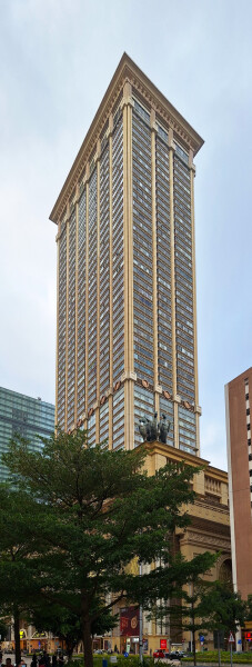 L'Arc New World Hotel