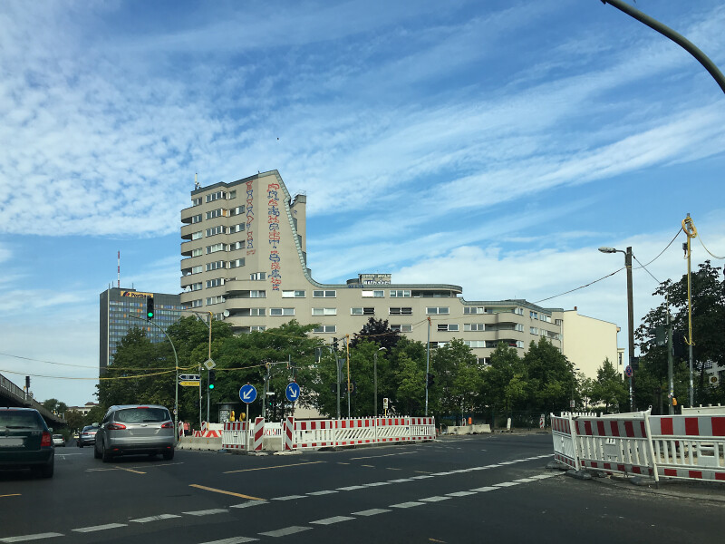 555-169-851
